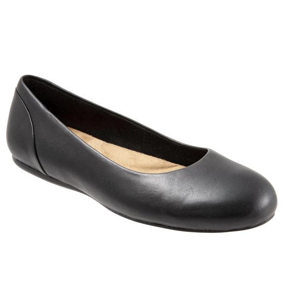 6WW 6 X-WIDE SoftWalk Womens Sonoma Black Leather Round Toe Ballet Flats Shoes - Picture 1 of 12